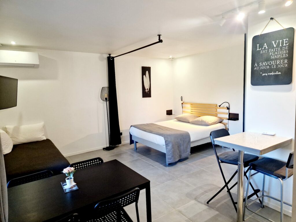 Wood Gîte meublé Espace de vie